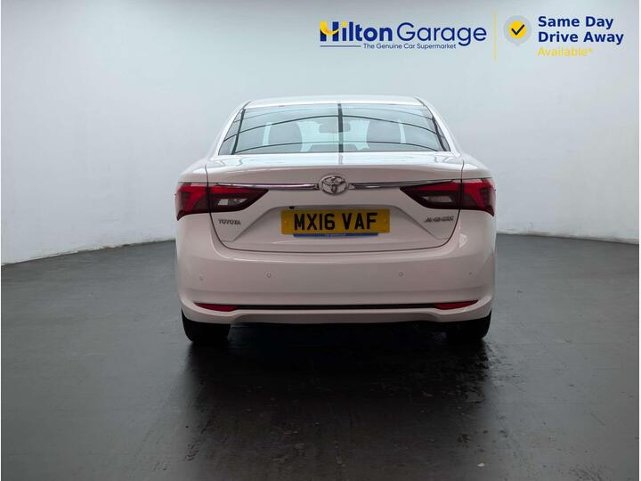 Toyota AVENSIS 1.8 V-Matic Business Edition Euro 6 4dr
