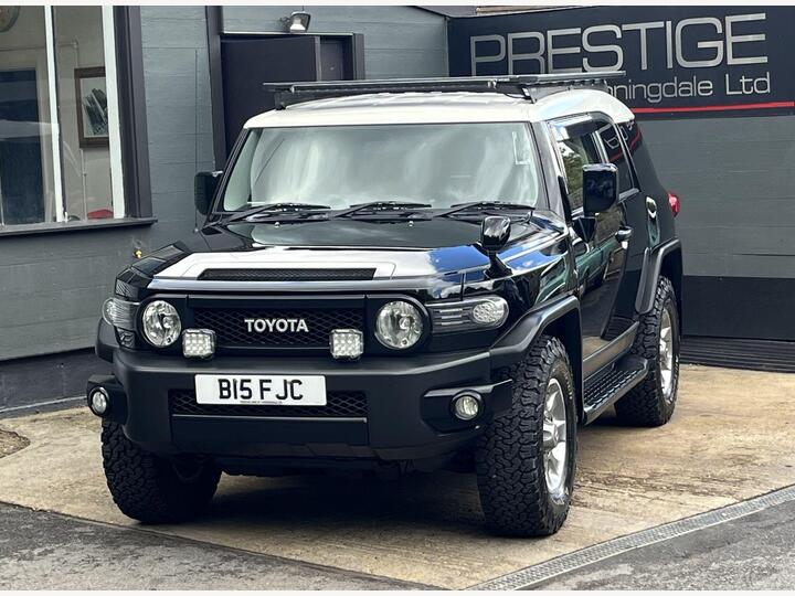 Toyota FJ Cruiser 4.0 V6 Auto 4X4 SUV Right Hand Drive