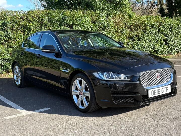 Jaguar XE 2.0d Portfolio Auto Euro 6 (s/s) 4dr