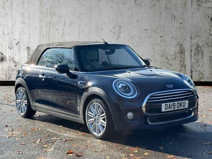 MINI Convertible 1.5 Cooper Exclusive Steptronic Euro 6 (s/s) 2dr MINI Convertible 1.5 Cooper Exclusive Steptronic Euro 6 (s/s) 2dr