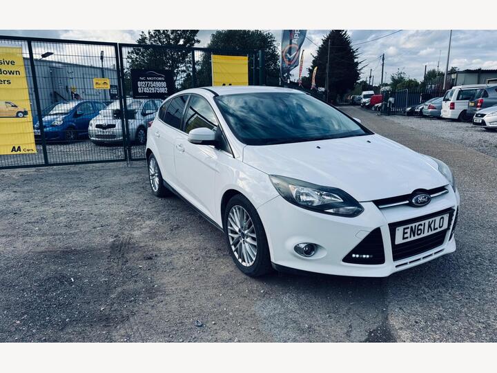 Ford Focus 1.6 TDCi Titanium Euro 5 (s/s) 5dr