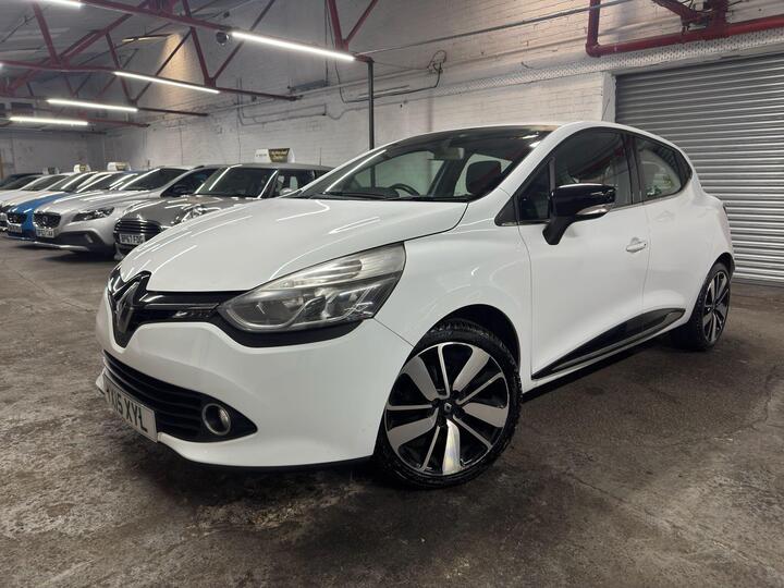 Renault Clio 1.5 DCi Dynamique S MediaNav Euro 5 (s/s) 5dr Renault Clio 1.5 DCi Dynamique S MediaNav Euro 5 (s/s) 5dr
