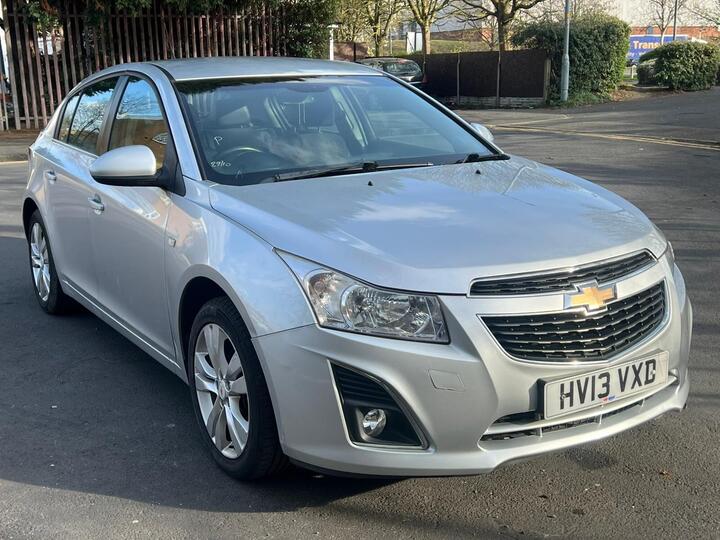 Chevrolet Cruze 1.8 LTZ Auto Euro 5 5dr (Nav)