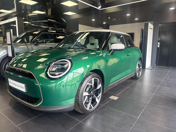 MINI Electric Cooper E 40.7kWh Exclusive Auto 3dr