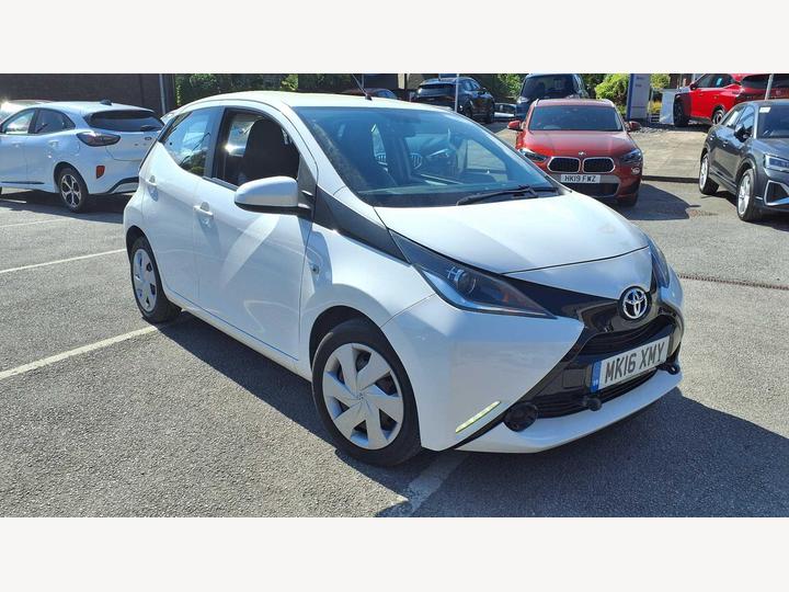 Toyota Aygo 1.0 VVT-i X-play Euro 6 5dr
