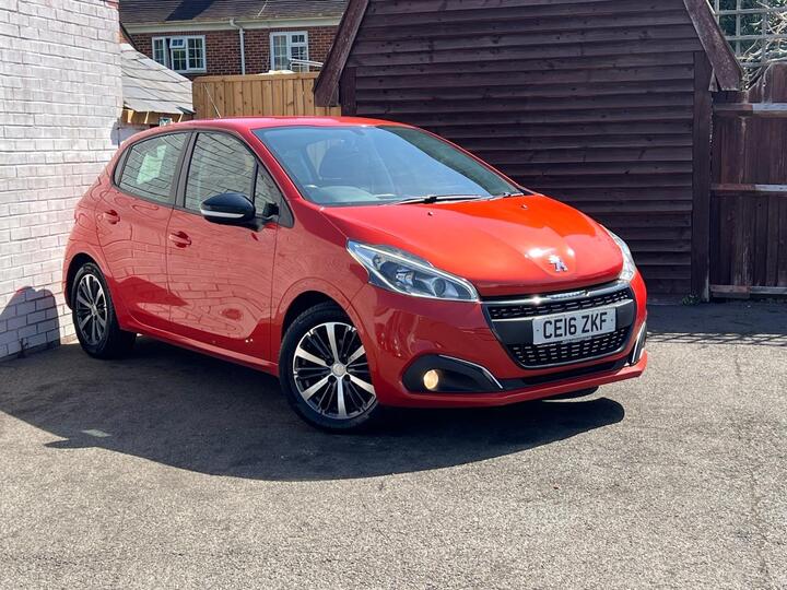 Peugeot 208 1.2 PureTech XS White Euro 6 5dr