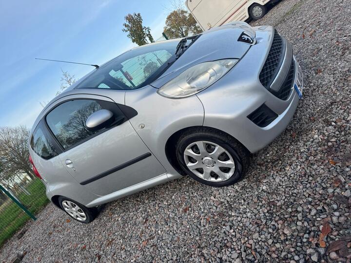 Peugeot 107 1.0 12V Urban Euro 4 3dr
