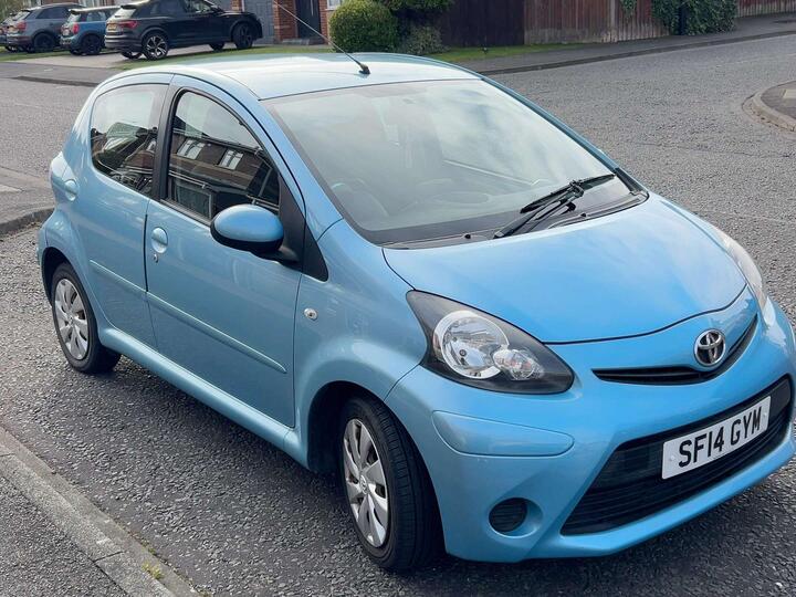 Toyota AYGO 1.0 VVT-i Move Euro 5 5dr
