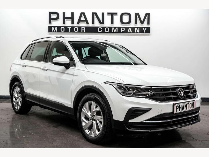 Volkswagen TIGUAN 1.5 TSI Life DSG Euro 6 (s/s) 5dr Volkswagen TIGUAN 1.5 TSI Life DSG Euro 6 (s/s) 5dr