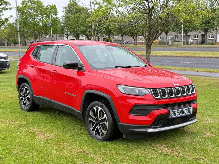 Jeep Compass 1.5 T4 E-Hybrid MHEV Altitude DCT FWD Euro 6 (s/s) 5dr Jeep Compass 1.5 T4 E-Hybrid MHEV Altitude DCT FWD Euro 6 (s/s) 5dr