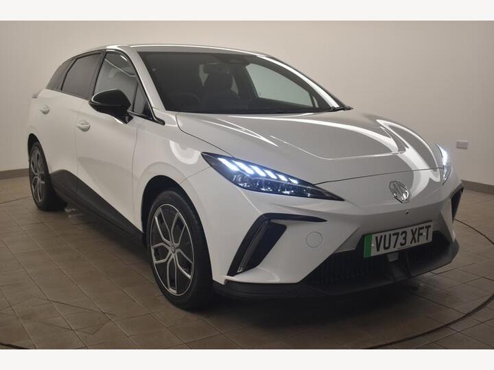 MG MG4 64kWh Trophy Long Range Auto 5dr