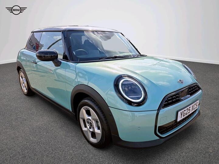 MINI Cooper 1.5C Classic Steptronic Euro 6 (s/s) 3dr