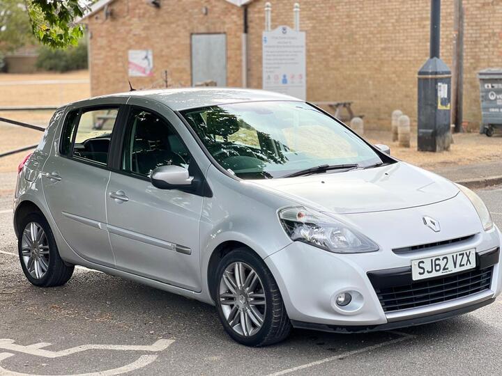 Renault Clio 1.2 Dynamique TomTom Euro 5 5dr