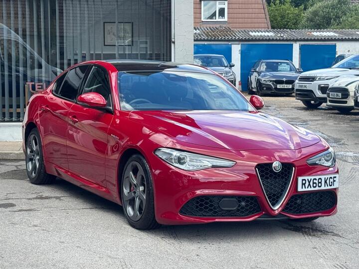 Alfa Romeo Giulia 2.0T Veloce Auto Euro 6 (s/s) 4dr Alfa Romeo Giulia 2.0T Veloce Auto Euro 6 (s/s) 4dr