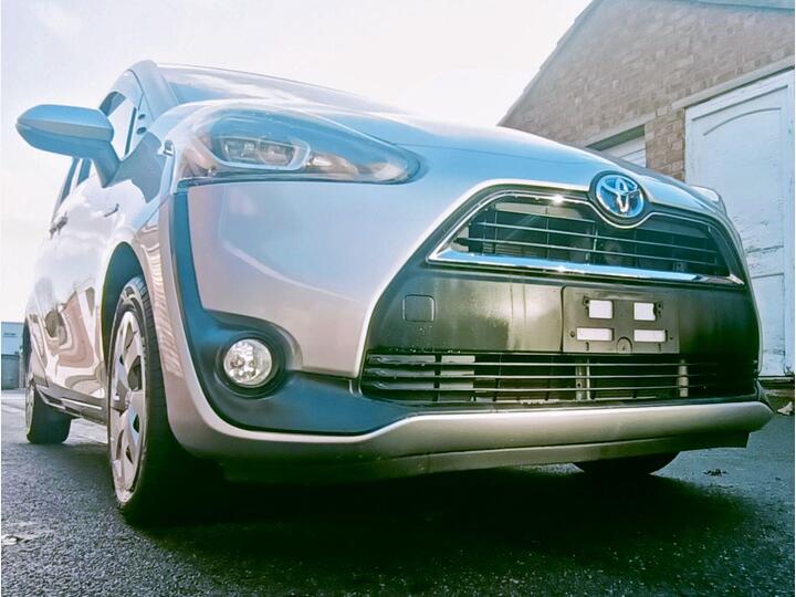 Toyota Sienta 1.5 Hybrid AUTO 7 SEATER 5dr Euro 5