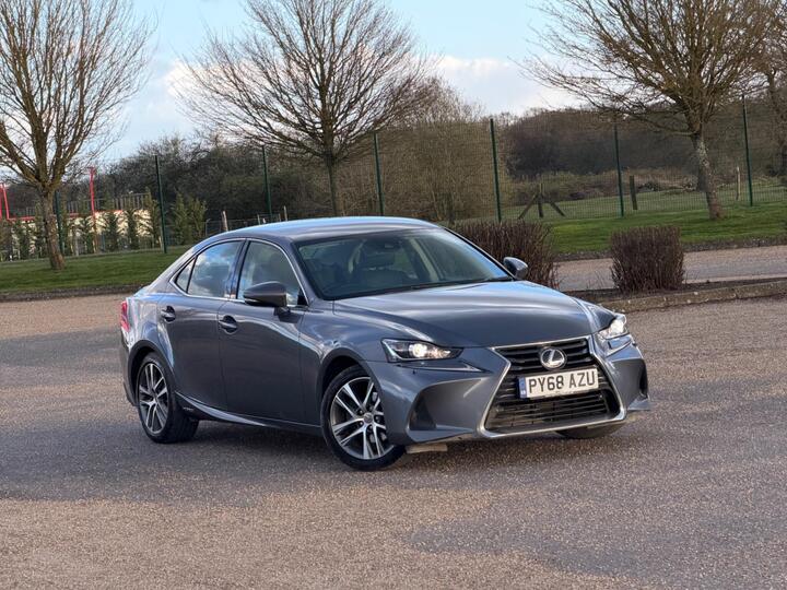 Lexus IS 2.5 300h E-CVT Euro 6 (s/s) 4dr