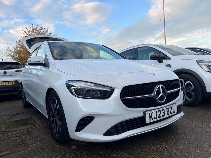 Mercedes-Benz B Class 2.0 B200d Sport (Executive) 8G-DCT Euro 6 (s/s) 5dr Mercedes-Benz B Class 2.0 B200d Sport (Executive) 8G-DCT Euro 6 (s/s) 5dr