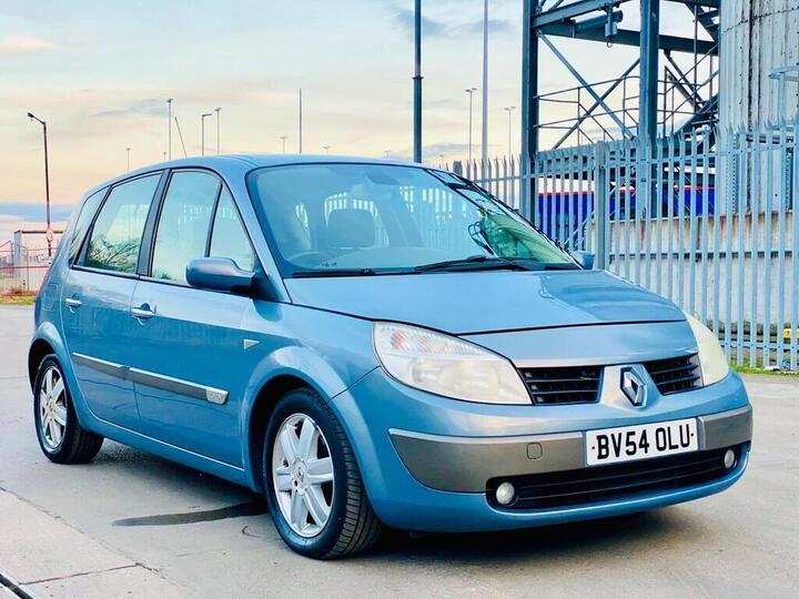 Renault Scenic 1.6 VVT Dynamique 5dr Renault Scenic 1.6 VVT Dynamique 5dr