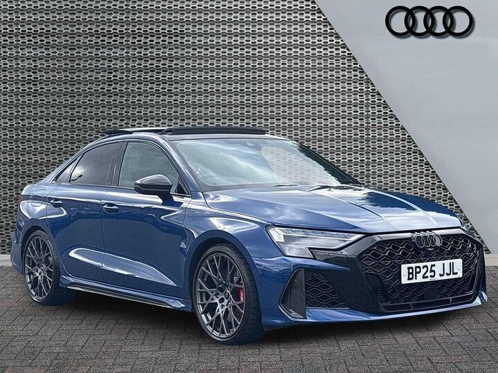Audi Rs 3 2.5 TFSI Carbon Black S Tronic Quattro Euro 6 (s/s) 4dr