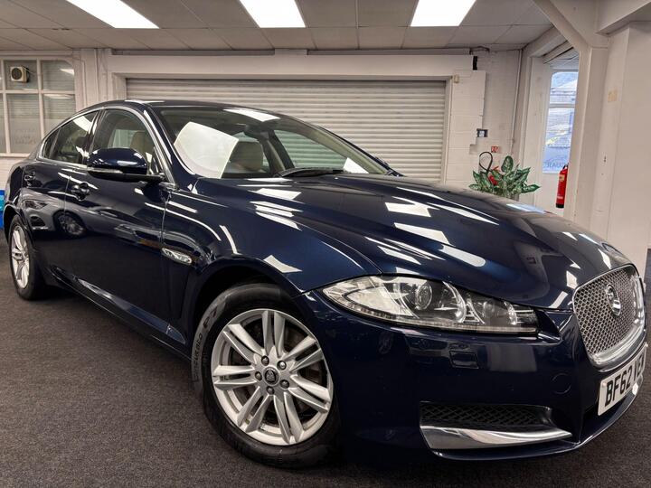 Jaguar XF 2.2d Luxury Auto Euro 5 (s/s) 4dr