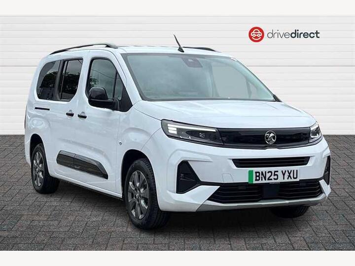 Vauxhall COMBO LIFE Electric 52kWh Ultimate XL MPV Auto 5dr (7.4kW Charger) Vauxhall COMBO LIFE Electric 52kWh Ultimate XL MPV Auto 5dr (7.4kW Charger)