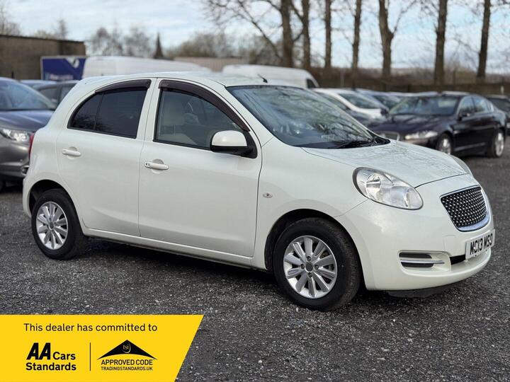 Nissan Micra 1.2 DIG-S Acenta Hatchback 5dr Petrol CVT Euro 5 (s/s) (98 Ps)