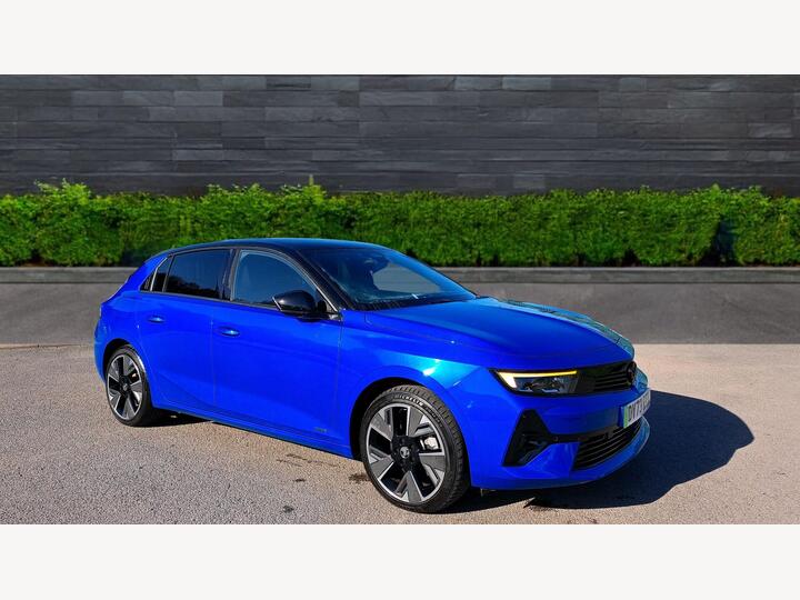 Vauxhall Astra 54kWh Ultimate Auto 5dr