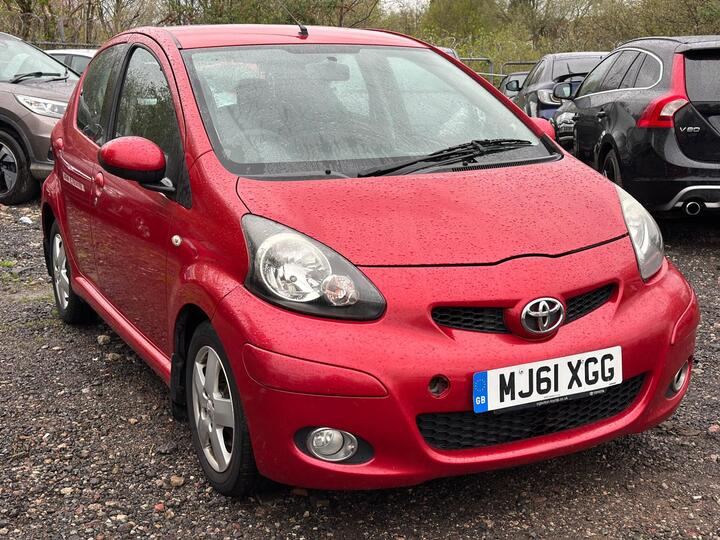 Toyota AYGO 1.0 VVT-i Ice Euro 5 5dr