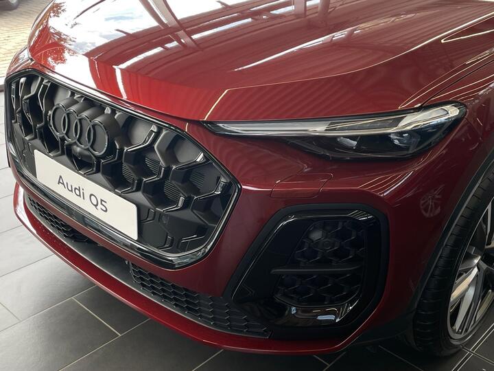 Audi Q5 2.0 TFSI Black Edition S Tronic Quattro Euro 6 (s/s) 5dr
