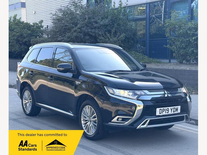 Mitsubishi Outlander 2.4h TwinMotor 13.8kWh 4hs CVT 4WD Euro 6 (s/s) 5dr