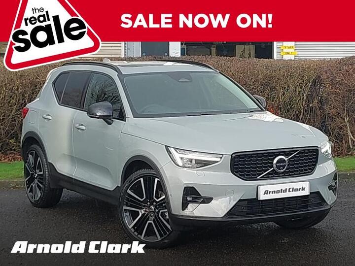 Volvo XC40 2.0 B3 MHEV Ultra Dark DCT Auto Euro 6 (s/s) 5dr