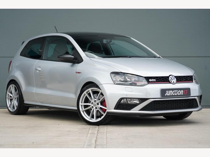Volkswagen Polo 1.8 TSI GTI DSG Euro 6 (s/s) 3dr Volkswagen Polo 1.8 TSI GTI DSG Euro 6 (s/s) 3dr