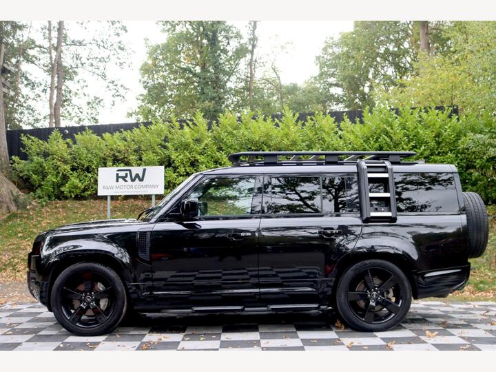 Land Rover Defender 130 3.0 P300 MHEV X-Dynamic HSE Auto 4WD Euro 6 (s/s) 5dr Land Rover Defender 130 3.0 P300 MHEV X-Dynamic HSE Auto 4WD Euro 6 (s/s) 5dr