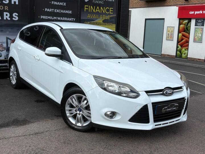 Ford FOCUS 1.6 TDCi Titanium Navigator Euro 5 (s/s) 5dr