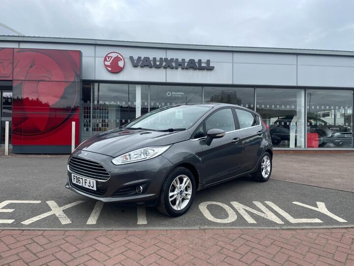 Ford Fiesta 1.25 Zetec Euro 6 5dr