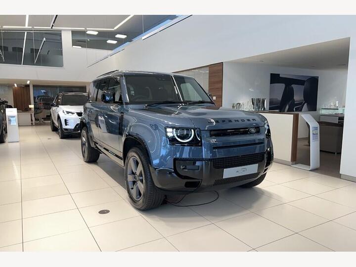 Land Rover DEFENDER 3.0 D250 MHEV X-Dynamic SE Auto 4WD Euro 6 (s/s) 5dr