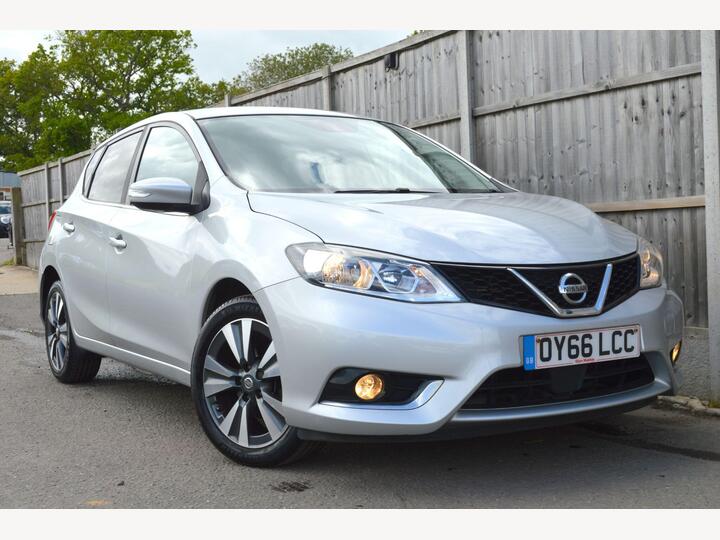 Nissan Pulsar 1.2 DIG-T N-Connecta XTRON Euro 6 (s/s) 5dr Nissan Pulsar 1.2 DIG-T N-Connecta XTRON Euro 6 (s/s) 5dr