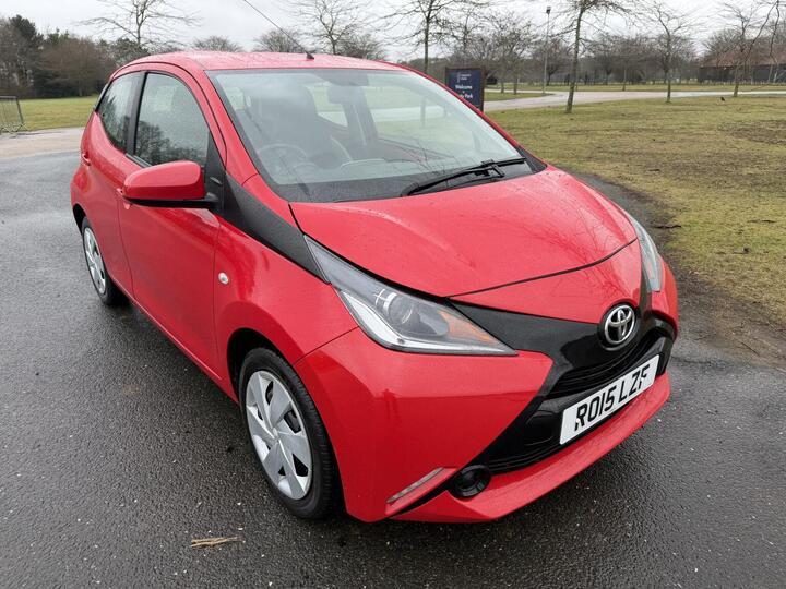 Toyota AYGO 1.0 VVT-i X-play Euro 5 5dr Euro 5