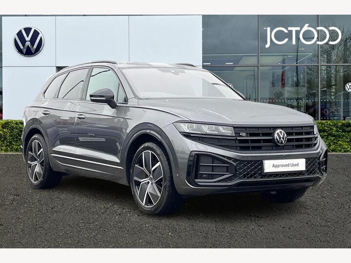 Volkswagen Touareg 3.0 TDI V6 Black Edition Tiptronic 4Motion Euro 6 (s/s) 5dr