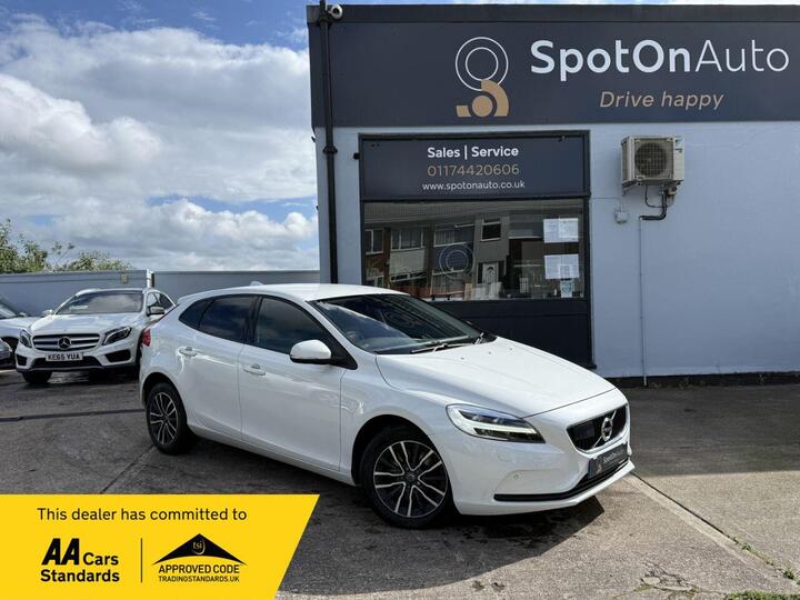 Volvo V40 1.5 T2 GPF Momentum Nav Plus Auto Euro 6 (s/s) 5dr