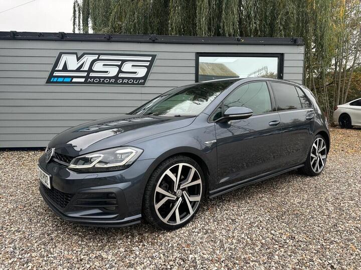 Volkswagen GOLF 2.0 TDI GTD DSG Euro 6 (s/s) 5dr Volkswagen GOLF 2.0 TDI GTD DSG Euro 6 (s/s) 5dr
