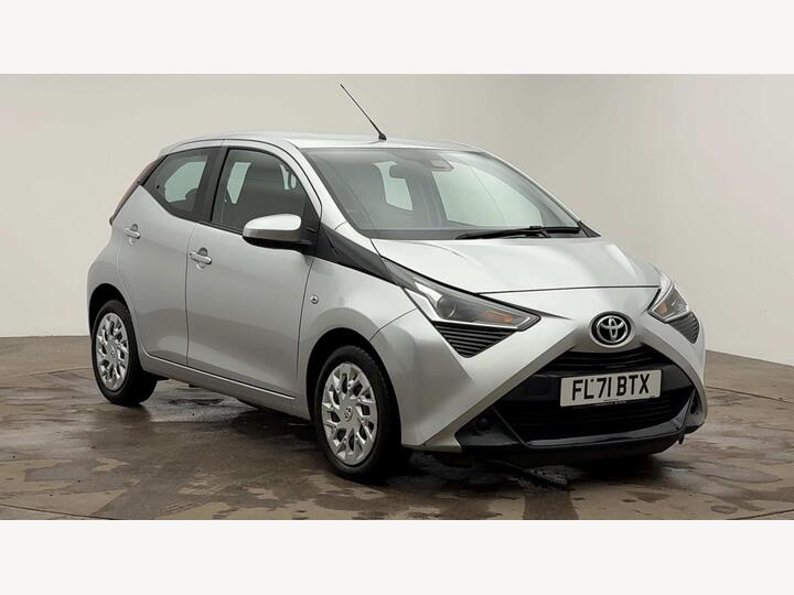 Toyota AYGO 1.0 VVT-i X-play Euro 6 (s/s) 5dr