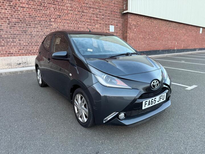Toyota AYGO 1.0 VVT-i X-pression X-wave Euro 5 5dr Euro 5