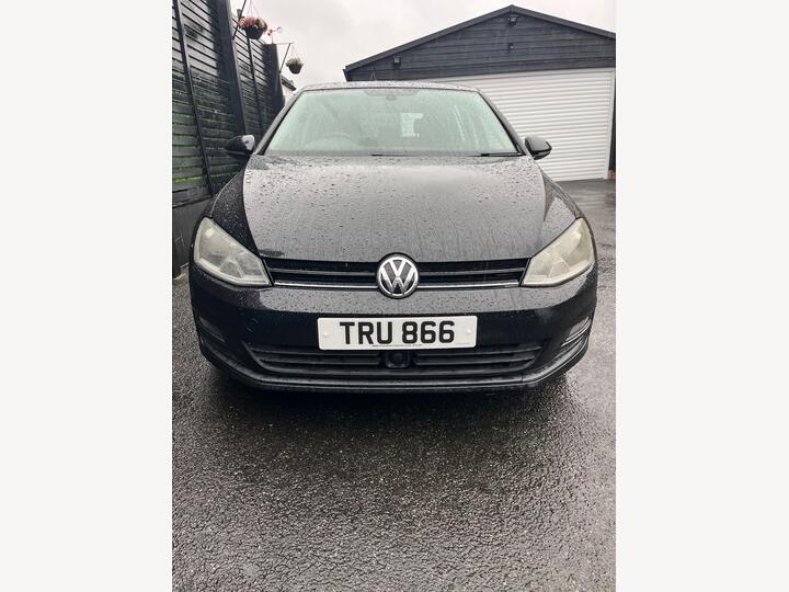 Volkswagen Golf 1.6 TDI BlueMotion Tech SE Euro 5 (s/s) 5dr Volkswagen Golf 1.6 TDI BlueMotion Tech SE Euro 5 (s/s) 5dr