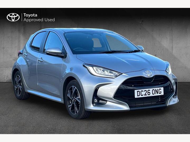 Toyota Yaris 1.5 VVT-h Design E-CVT Euro 6 (s/s) 5dr