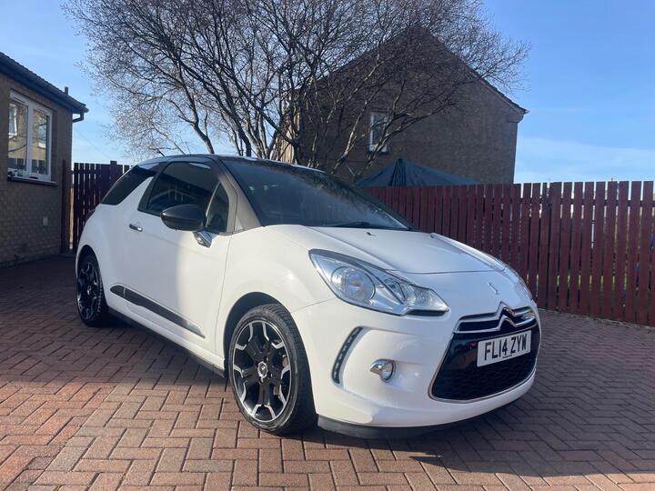 Citroen DS3 1.6 E-HDi Airdream DStyle Plus Euro 5 (s/s) 3dr Citroen DS3 1.6 E-HDi Airdream DStyle Plus Euro 5 (s/s) 3dr
