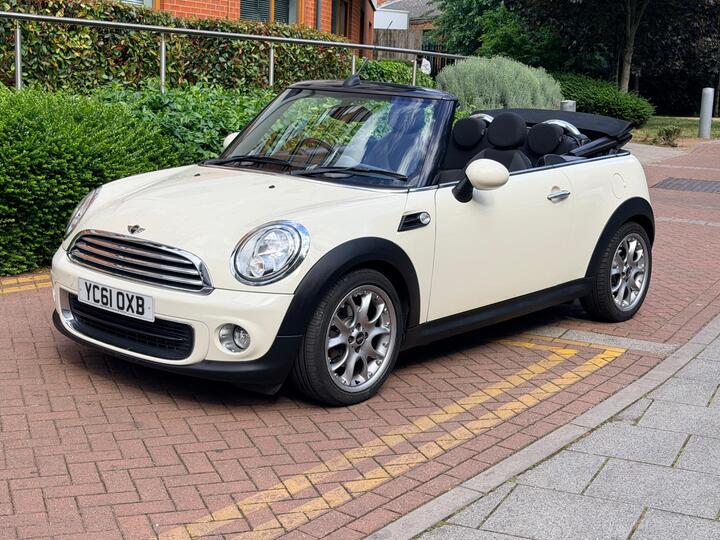 MINI Convertible 1.6 One Steptronic Euro 5 2dr