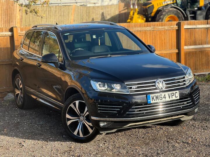 Volkswagen Touareg 3.0 TDI V6 BlueMotion Tech R-Line Tiptronic 4WD Euro 6 (s/s) 5dr Volkswagen Touareg 3.0 TDI V6 BlueMotion Tech R-Line Tiptronic 4WD Euro 6 (s/s) 5dr