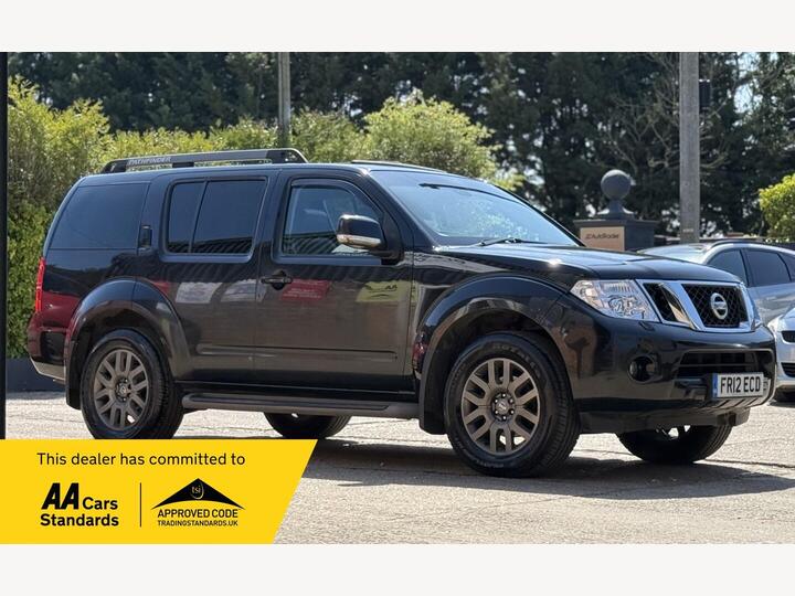 Nissan Pathfinder 2.5 DCi Tekna 4WD Euro 5 5dr