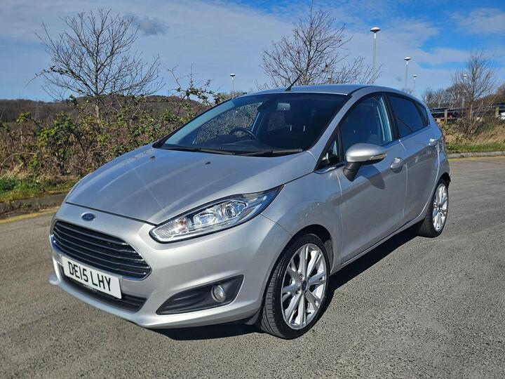 Ford Fiesta 1.0T EcoBoost Titanium Euro 5 (s/s) 5dr